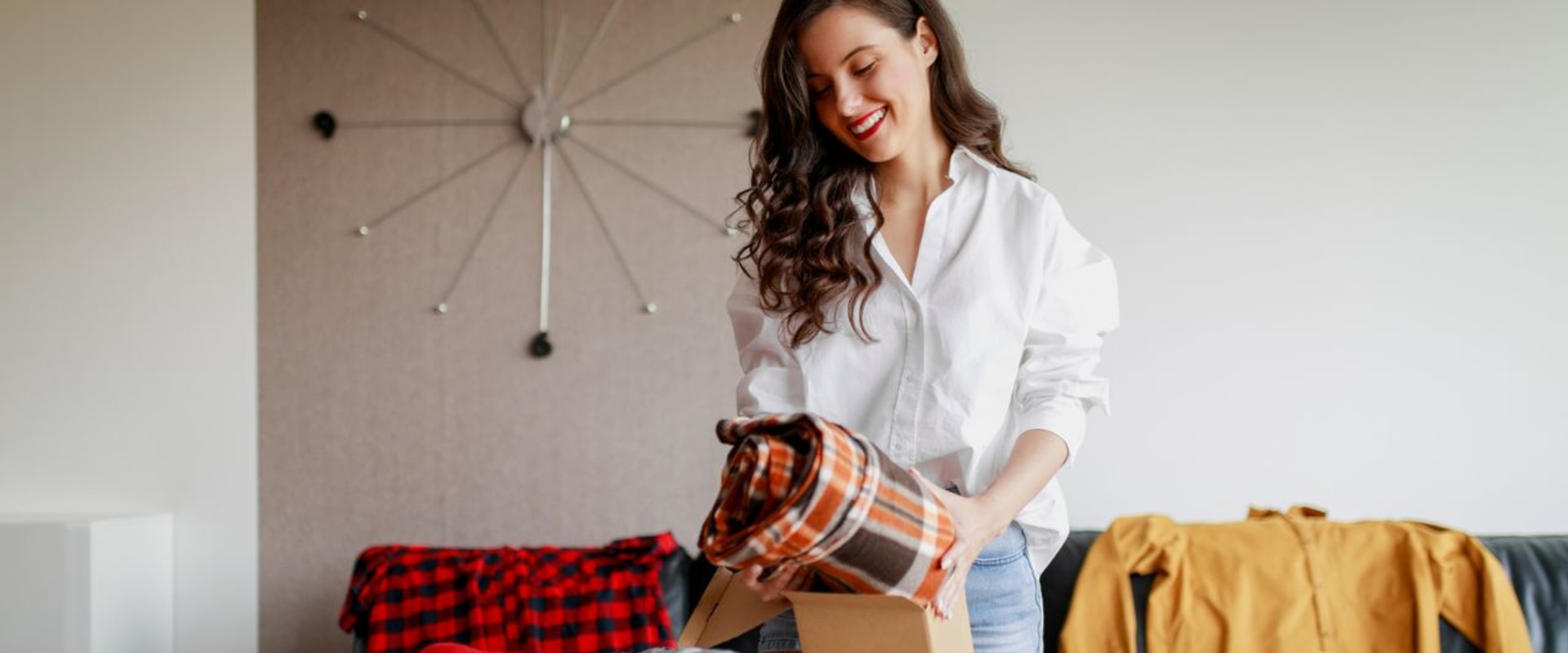 A Comprehensive Guide to Decluttering and Downsizing for Your Move